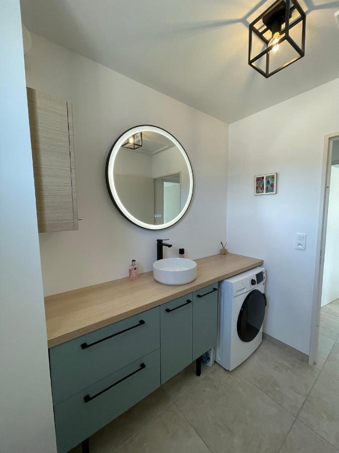 Le Lourmarinois Apartment ภายนอก รูปภาพ
